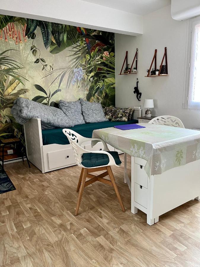 Senane - Joli Studio A 50M De La Plage, Parking Apartment Курсел-сюр-Мер Екстериор снимка