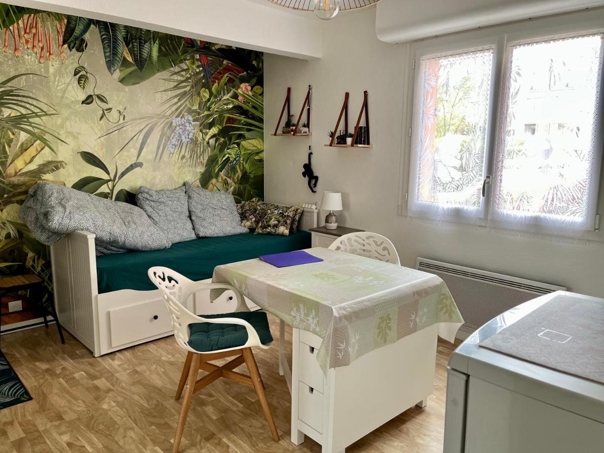 Senane - Joli Studio A 50M De La Plage, Parking Apartment Курсел-сюр-Мер Екстериор снимка